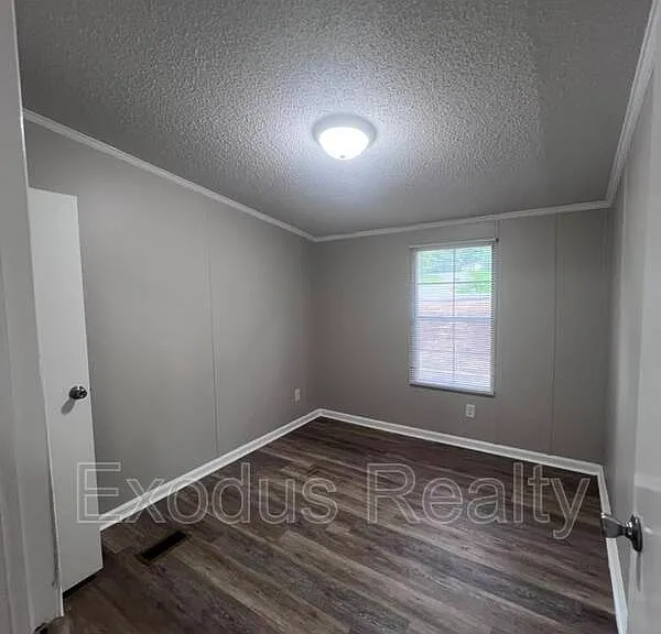 118 Sean Ln — Photo 30