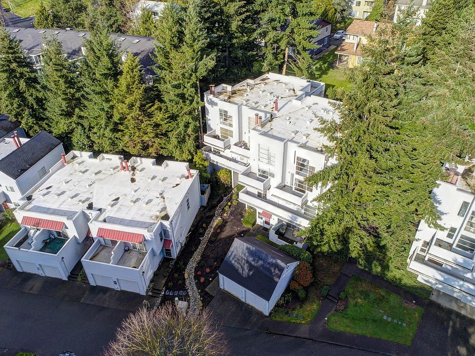 1st image of 434 4th Ave #434
