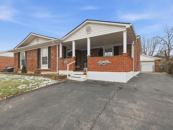 2nd image of 744 Kingston Rd