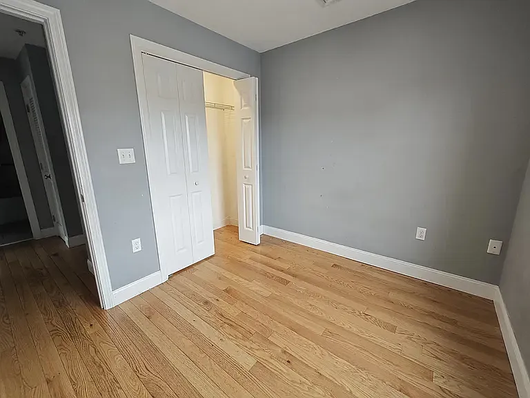 18 Bates Ave #2 — Photo 6