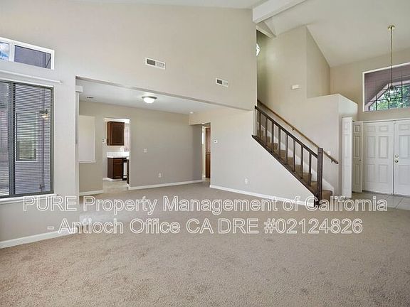 5th image of 2287 Oak Hills Dr