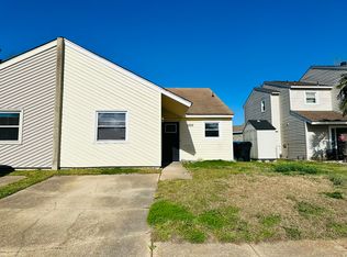 1222 Owl Ct, Virginia Beach, VA 23464