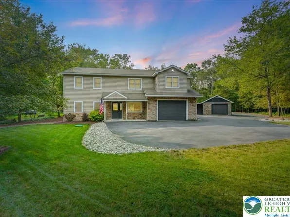 213 Center Rd, East Stroudsburg, PA 18301