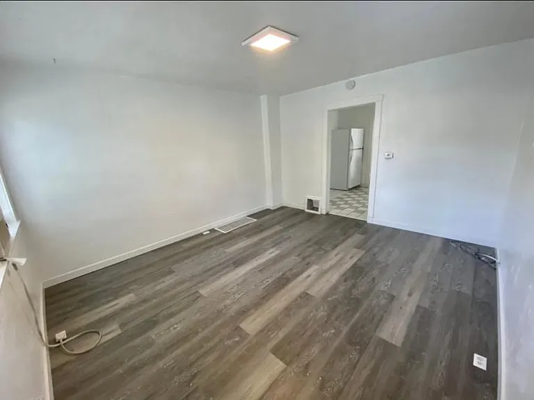 180 E Williams Ave — Photo 4
