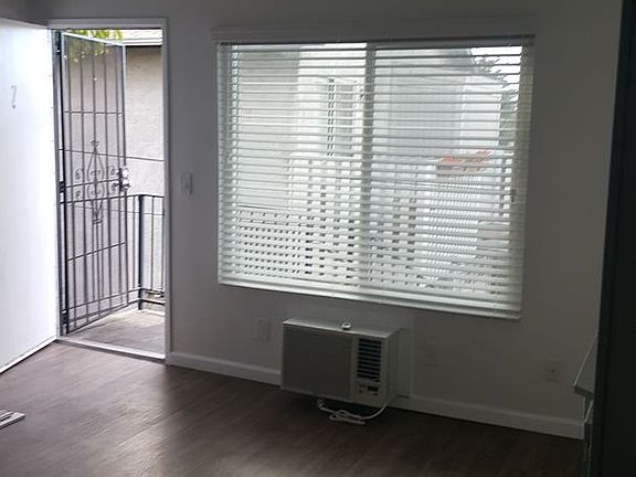 4th image of 4561 Hawley Blvd APT 07