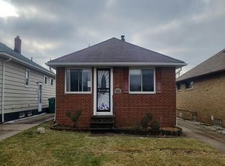 18940 McCracken Rd, Maple Heights, OH 44137