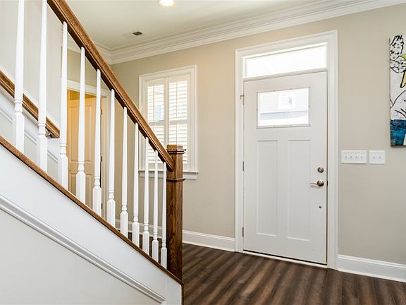 4th image of 62 Bladen Pl