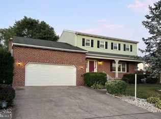 2486 N Gabrielle Ct, York, PA 17408