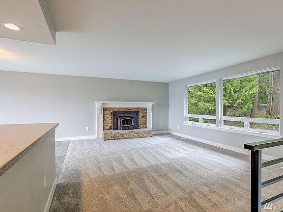 4th image of 6 Marble Beach Ln NW