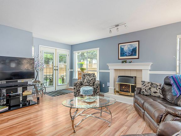 2nd image of 13725 72a Ave #110