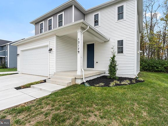 3rd image of 12179 Fallen Timbers Cir