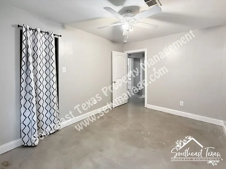 428 S 37th St — Photo 10