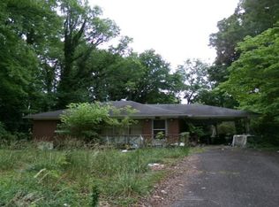 150 Centerwood Dr, Mount Airy, NC 27030