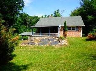 2505 Spuhler Dr, Reading, PA 19606