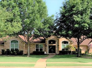 1050 Ownby Ln, Southlake, TX 76092