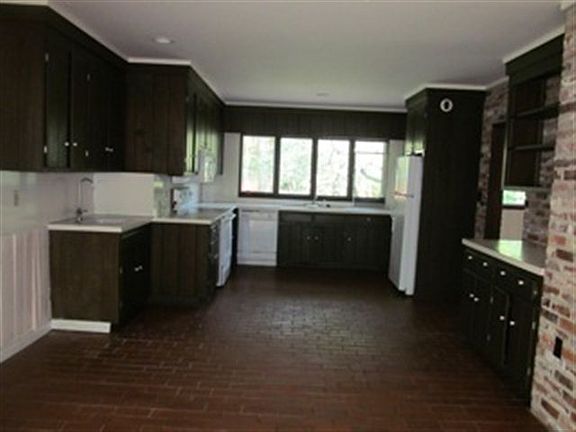 5th image of 243 Dogwood Ln