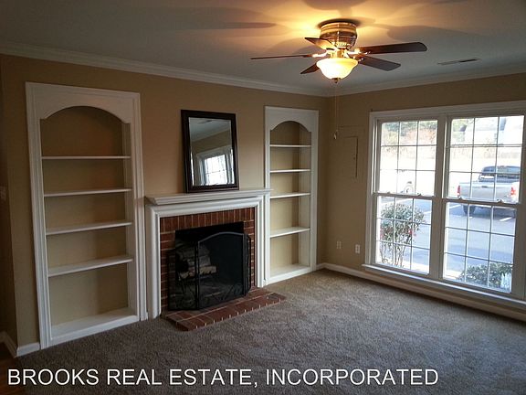 5th image of 303 Amersham Dr