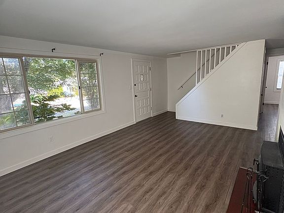5th image of 11426 Crestwood Dr S