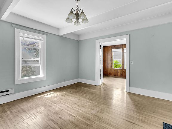 3rd image of 3446 Dupont Ave N