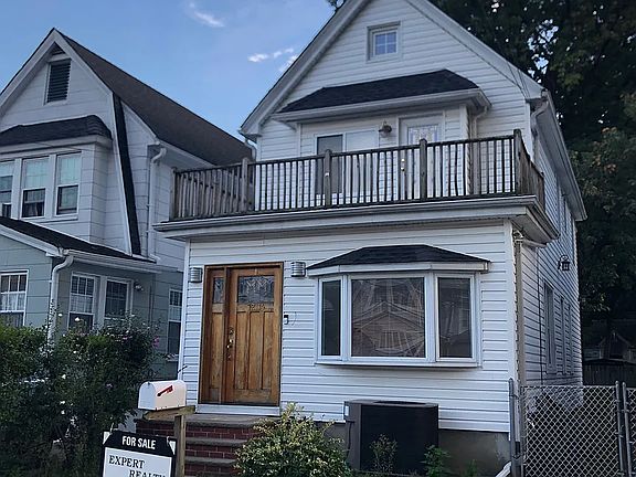 2nd image of 7214 Manse St