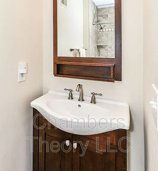 1572 21st Ct N — Photo 20