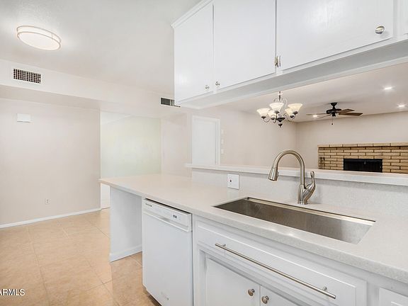 5th image of 3740 W LUPINE Avenue