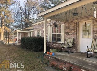 190 Youngs Mill Rd, Lagrange, GA 30241