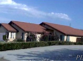 17565 El Cajon Dr, Hesperia, CA 92345