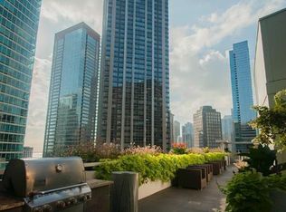 347 E Ohio St #1, Chicago, IL 60611