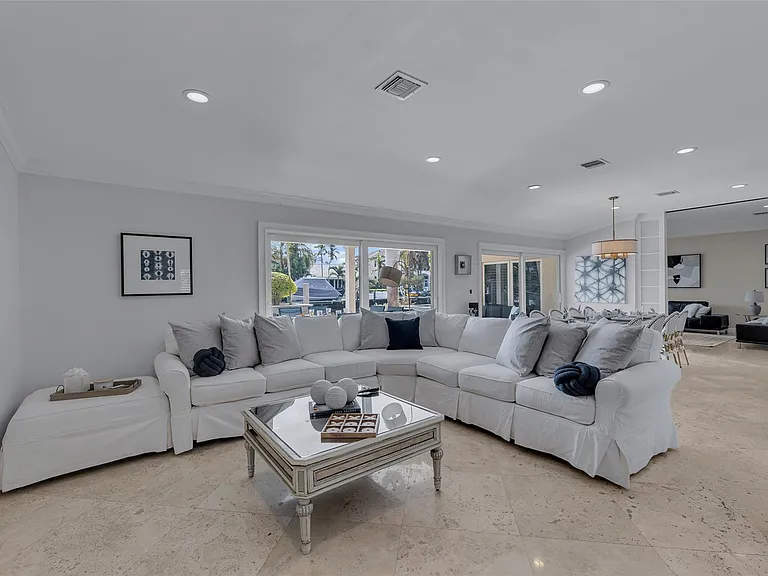 272 Imperial Ln — Photo 23
