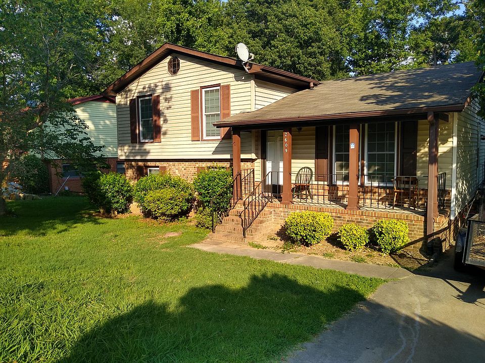 1st image of 2609 E Weaver St