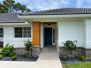 9305 Old Pine Rd, Boca Raton, FL 33428