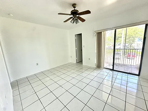 10350 SW 220th St Photo 1