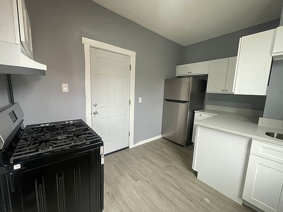5th image of 1114 W 148th St #2F