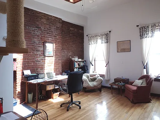 Rented by Brooklyn Heights Real Estate Inc | media 9