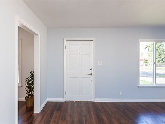5th image of 14444 Graystone Ave