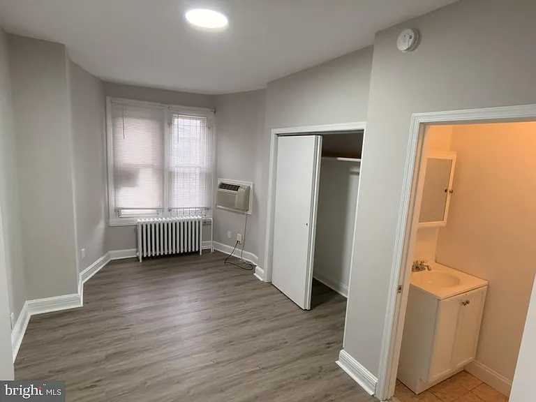 2917 W Girard Ave #2 — Photo 13