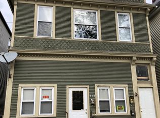 812 E Clarke St #A, Milwaukee, WI 53212