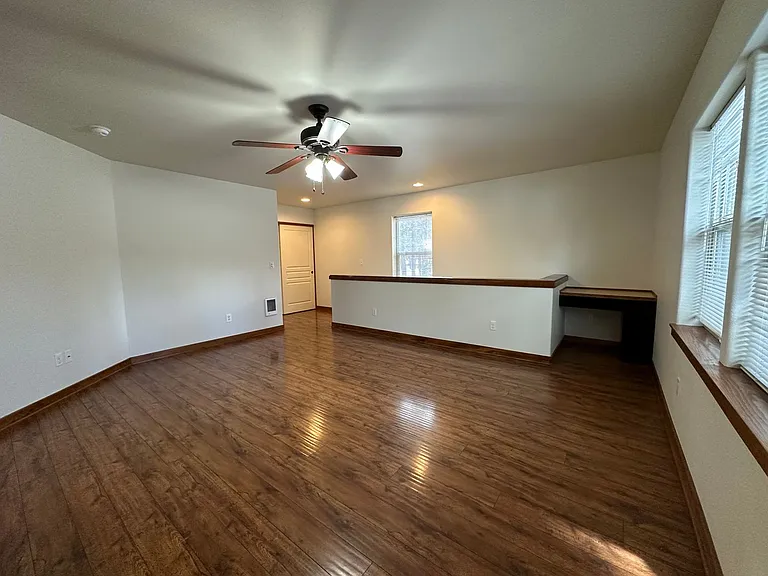 19223 Apache Rd — Photo 7