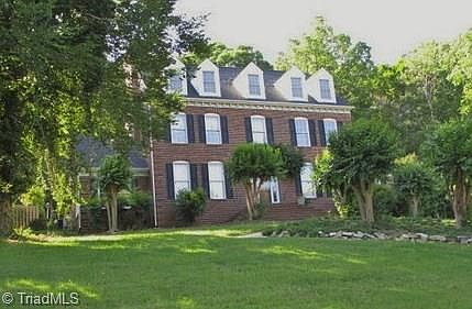 1st image of 163 Oak Ridge Dr