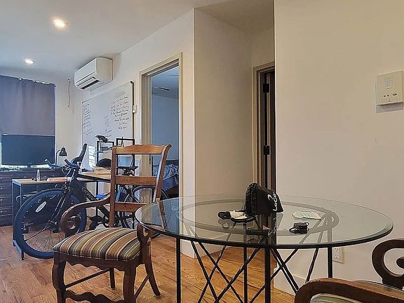 2nd image of 1062 Putnam Ave #8