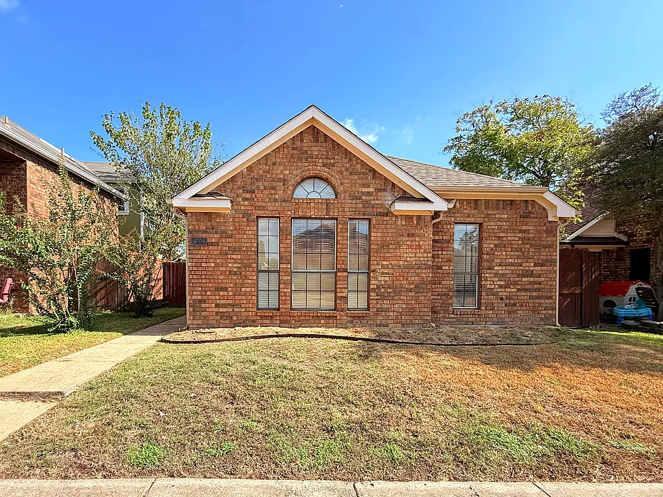 1708 Liberty Ln