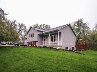 5589 Twin Lane Rd, Marshall, WI 53559