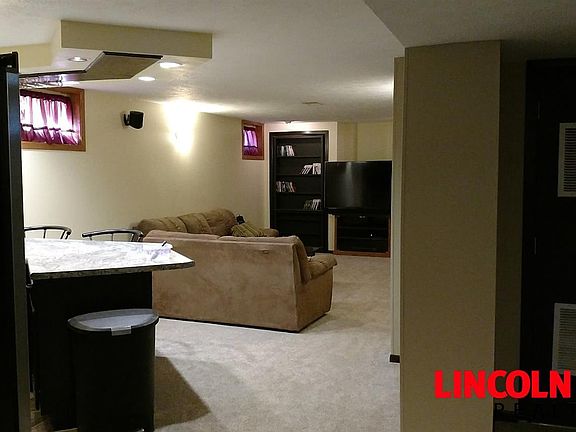 4th image of 6717 Havelock Ave