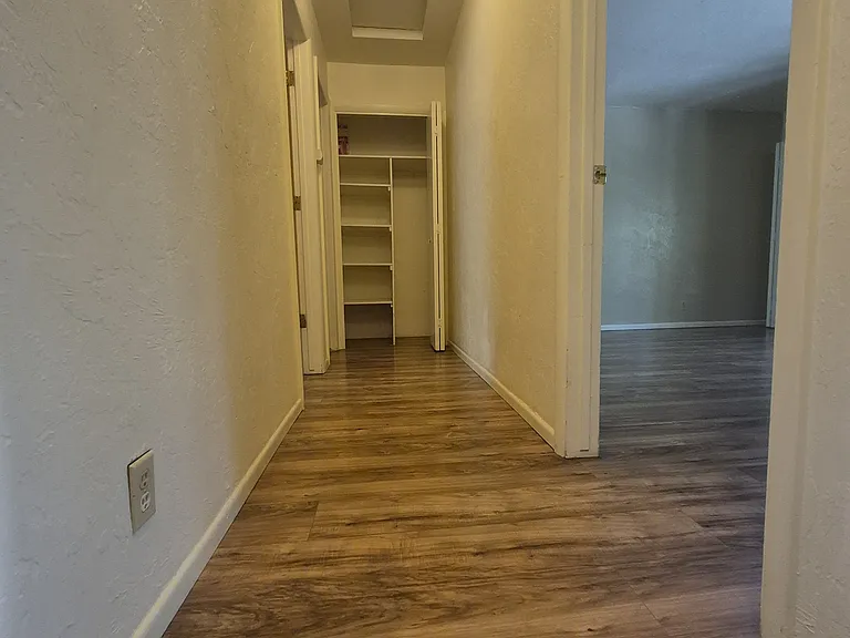 858 Southwood Blvd #3 — Photo 15