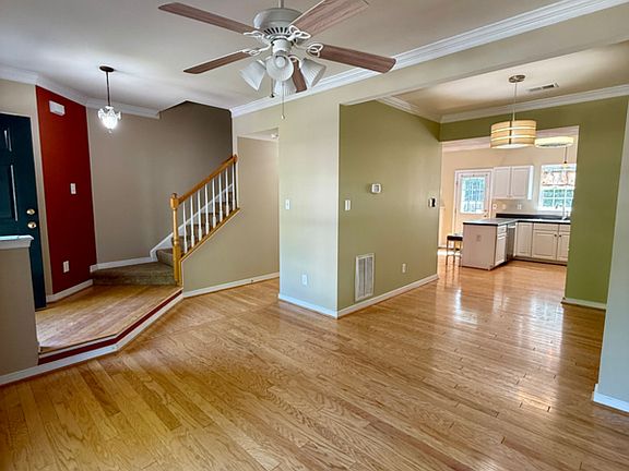 5th image of 8651 Millstream Dr