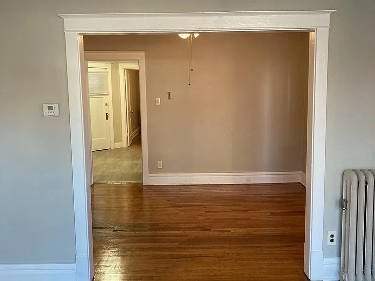 6528 Clayton Ave #1W — Photo 2