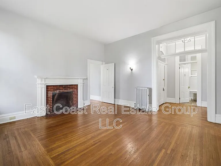 323 N Potomac St #1 — Photo 18
