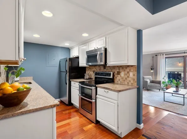 990 Massachusetts Ave #A33, Arlington, MA 02476