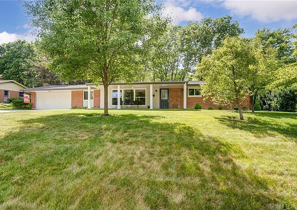 2465 Periwinkle Dr, Bellbrook, OH 45305 Zillow